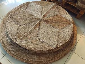 Artesanías de mimbre de alta calidad-Alfombrilla de juncia utilizada para la decoración del hogar con diseño moderno - Product Image 3