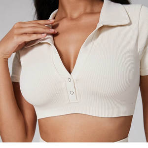 Ensemble d'entraînement 2 pièces sans couture pour femmes haut court à manches courtes short de sport taille haute solide vêtements de sport décontractés pour Yoga Fitness - Product Image 4