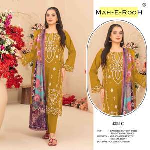 Nuevo Traje Pakistaní de Algodón Cambray con Bordado y Trabajo Khatli para Mujer, Ideal para Fiestas Casuales - Product Image 3