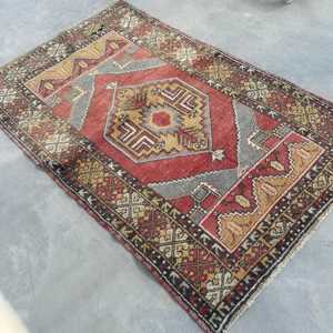 Vintage Turkish Rug 3.37x5.3 ft, <b>Red</b> Accent Polka dot <b>Wool</b> Rug - Product Image 2