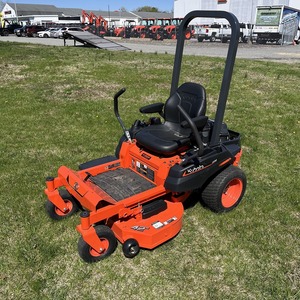 จัดส่งฟรี เครื่องตัดหญ้า Kubota Z232KW-42 Zero Turn ขนาด 42 นิ้ว - Product Image 1