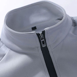 Conjuntos deportivos transpirables para hombre, ropa atlética para entrenamientos en el gimnasio, correr, trotar, hacer ejercicio y uso diario cómodo. - Product Image 2