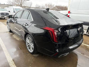 Cadillac CT4 Premium Luxury 2024 d'occasion en excellent état - Product Image 2