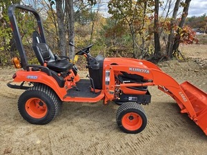 Tractor de Ruedas Kubota BX2360 4WD, Nuevo, 40HP 70HP 30HP 90HP 100HP, Motor 4x4, Bomba, Caja de Cambios, Mini Tractor en Venta - Product Image 5