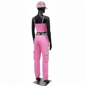 Conjunto de mujer con top corto de algodón, poliéster y spandex de alta calidad y pantalones cargo con logo de diamantes de imitación cosidos en rosa. - Product Image 6