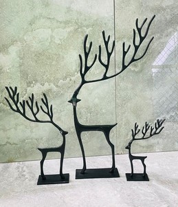 Lot de 3 rennes décoratifs en aluminium pour la maison en stock prêt de 2023 avec revêtement en poudre noire Idéal pour les cadeaux et la décoration de Noël - Product Image 6