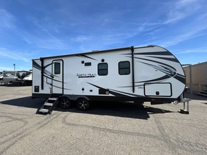 Caravane de voyage haut de gamme moderne d'occasion 2021 Heartlands North Trail 22CRB, camping-car multifonctionnel tout-terrain avec salle de bain et douche - Product Image 2