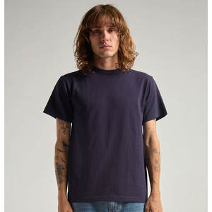 Camiseta unisex con logotipo personalizado de alta calidad, camiseta de buena calidad con logotipo de etiqueta personalizada, camiseta de gran tamaño de algodón con estampado de hojaldre para hombre - Product Image 5