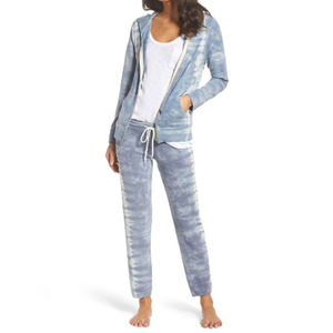 Conjunto Deportivo Personalizado para Mujer con Chaqueta con Cierre y Pantalones Jogger en Degradado, Ropa Deportiva Casual de Dos Piezas - Product Image 3