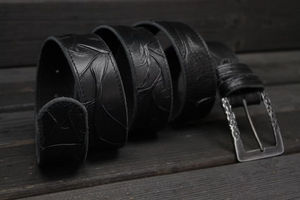 เข็มขัดหนังแท้แบบกอธิคของผู้ชายทำด้วยมือสไตล์ตะวันตกพร้อมโลหะสีดำ - Product Image 6