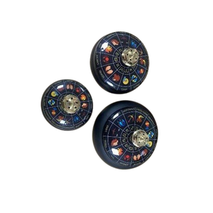 Quemador de incienso de metal con diseño étnico ideal para regalar en ocasiones espirituales o necesidades de mejora de la decoración del hogar - Product Image 1