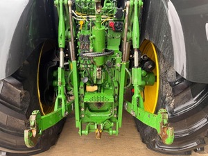 รถแทรกเตอร์เกียร์ขับเคลื่อน 4 ล้อ ยี่ห้อ John รุ่น 6R 185 70 แรงม้า ปี 2022 คุณภาพสูง พร้อมปั๊ม เกียร์ บ็อกซ์ ลูกปืน ขายในราคาพิเศษ - Product Image 4