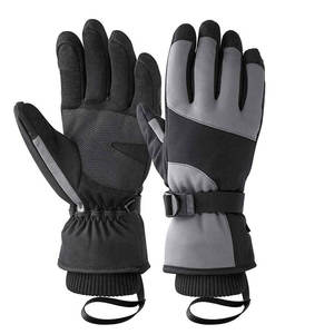 Gants de ski multicouches de qualité supérieure avec écran tactile Gants en cuir fabriqués au Pakistan respirants Vente de sport - Product Image 4