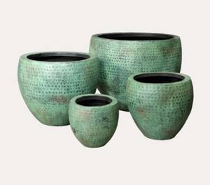 Floreros antiguos de estilo moderno Florero de metal con diseño de hierro y aluminio - Product Image 1