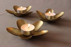 Dernier bougeoir de conception de Lotus support de lumière de thé pour le bougeoir d'or de Diwali pour des événements bougeoirs de la meilleure qualité à vendre - Product Image 5