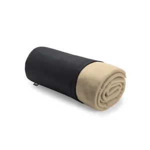 Coperta in pile corallo Kayla RPET: gadget ecologico e sostenibile - Product Image 1