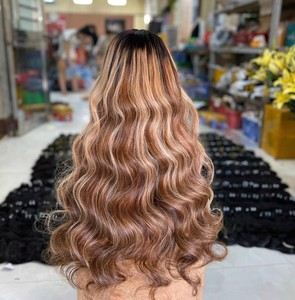 ผมมนุษย์ผมจริงจากเวียดนามผมคนหนึ่งจากผู้บริจาคผมสีหยักศก100% - Product Image 1