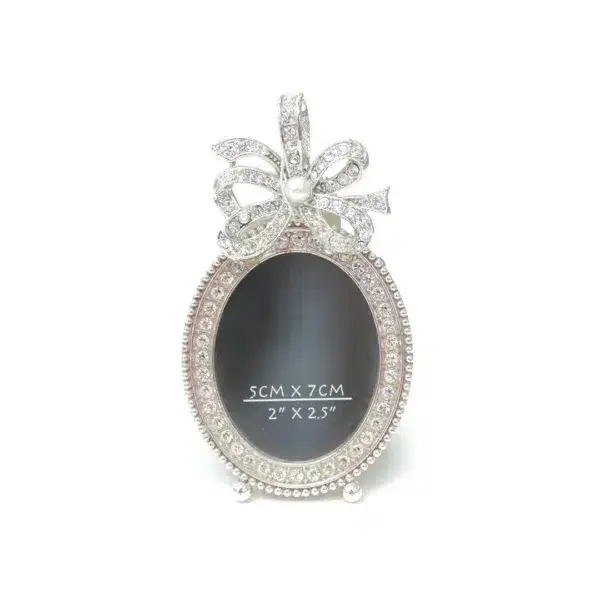 เช่นเดียวกับภาพ