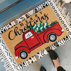Felpudo personalizado de fibra de coco de Navidad con diseño de camión rojo - Product Image 1