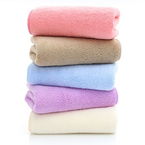 Serviettes en coton de qualité supérieure, couleur personnalisée, 100 % coton, serviettes de bain d'hôtel, serviettes de stock du Pakistan - Product Image 6