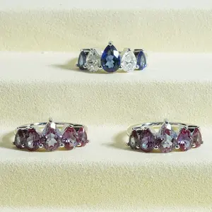 Bague de luxe en pierres précieuses en forme de grappe de poires, or 14 carats, rubis cultivé en laboratoire, saphir bleu, cadeau de fiançailles - Product Image 1