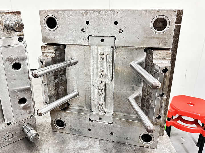 Image 4