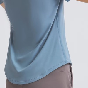 Camiseta de Algodón Premium para Mujer, Estilo Casual, Holgada, de Verano, con Logotipo Personalizado, Venta al Por Mayor, OEM, Ropa Urbana - Product Image 5
