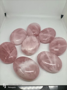 Piedra de Cuarzo Rosa Natural Pulida, Piedra de Palma Curativa para Meditación, Reiki, Chakra, Energía del Amor, Venta al por Mayor - Product Image 1