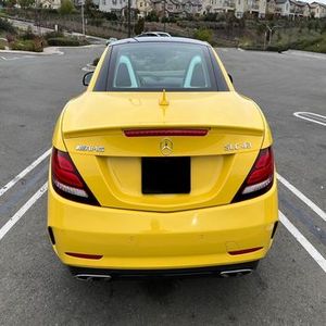 2020 Benzs SLC43 Final Edition 385hp Twin-Turbor V6, Jaune soleil - Product Image 4