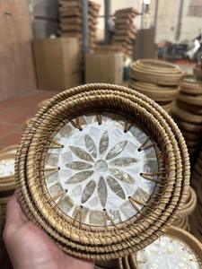 Plateau de service carré en rotin avec décor en nacre pour la décoration de table à manger à domicile, Vietnam - Product Image 5