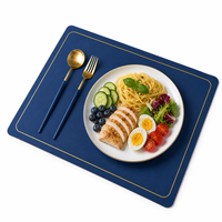 Napperon en Cuir Synthétique Premium 3mm Écologique, Imperméable, Anti-Huile et Résistant à la Chaleur pour Table de Salle à Manger, Cuisine, Maison, Hôtel