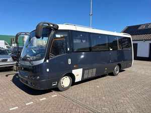 2020, Volante a la Derecha, Caja de Cambios Manual, Motor de 8L de Capacidad, Interior de Cuero Oscuro, Control de Crucero Adaptativo, Tracción Delantera - Product Image 4