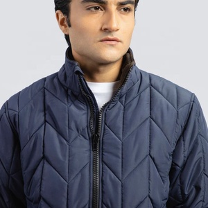 Chaqueta acolchada de nailon azul para hombre, chaqueta cálida de invierno con cremallera ajustada geométrica, característica transpirable - Product Image 4