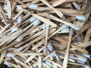 Lot de brosses à dents VIET DELTA Evan |   Brosses douces écologiques à rigideur moyenne |   Cadeaux d'entreprise avec logo personnalisé |   Direct - Product Image 3