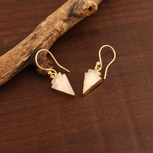 Pendientes con forma de punta de flecha de azúcar blanco Natural, joyería fina con gancho colgante, bañado en oro - Product Image 4