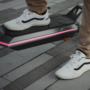 Trotinette électrique AP0LL0 PRO toute neuve - GRIS ESPACIAL - Sans rayures ni bosses - Product Image 4
