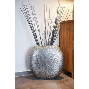 Vase à fleurs en métal fini argent Vases décoratifs de table Accessoires décoratifs pour la maison - Product Image 5