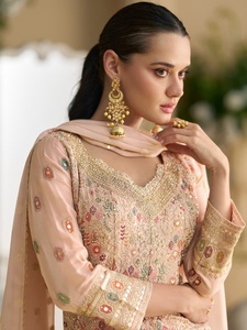 Georgette véritable lourde avec broderie de paillettes Salwar costume femme fabricant et fournisseur de mode au taux le plus bas - Product Image 4