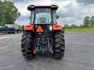 Venta al por mayor de componentes de motor, engranajes y bomba para tractor de ruedas M7060 de 90HP con cargador frontal para agricultura y limpieza de terrenos - Product Image 3