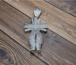 Pendentif pour homme en argent sterling 925 plaqué or jaune 14K avec breloques de fête élégantes et croix et pointeur en diamant Moissanite VVS - Product Image 3