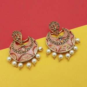 Kriaa Boucles d'oreilles fines 1314236B Rose Meenakari Dangler avec pierre autrichienne Bijoux élégants et luxueux - Product Image 1