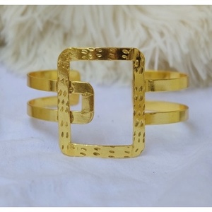 Bracelets en laiton faits à la main, plaqués or, style vintage avec motif géométrique, bijoux vintage uniques - Product Image 4