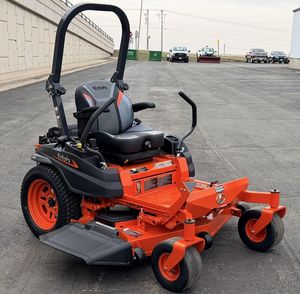 Cortadora de Césped Profesional Kubota Diésel de Giro Cero en Oferta, con Asiento Cómodo y Cortadora de Precisión para Uso en Paisajismo - Product Image 2