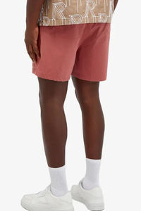 กางเกงขาสั้นผู้ชายสีชมพูคลาสสิก สไตล์ไฮสตรีท แห้งเร็ว เอวยางยืด มีกระเป๋าข้างสองช่อง น้ำหนักเบา ผ้าฝ้าย 100% ผลิตตามสั่ง - Product Image 3