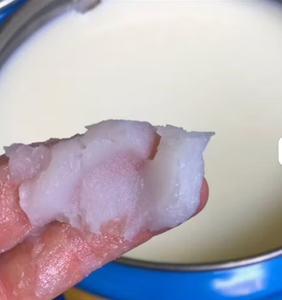 Gelatina de Petróleo Blanca Refinada de Grado Industrial Glo Trading para Lubricación, Aplicaciones Cosméticas y Farmacéuticas - Product Image 3