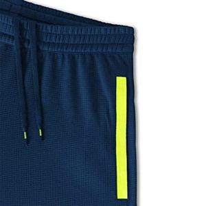 กางเกงขาสั้นสำหรับผู้ชาย,กางเกงขาสั้นสำหรับใส่เล่นยิมทำจากผ้าคอตตอน - Product Image 3