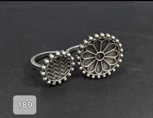 OM Fashion Studio Bagues en argent allemand pour femmes Bagues légères multifonctions traditionnelles à la mode pour les fêtes Ethnique - Product Image 1