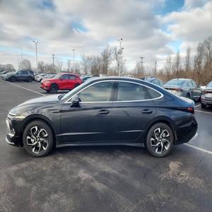 Hyundai Sonata 2025 d'occasion en excellent état - Product Image 2