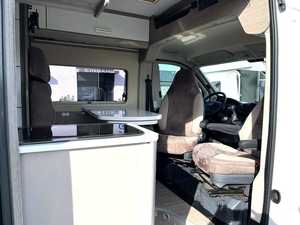 Autocaravana de Lujo Challenger Vany 114 RV Blanca 2019, para 4-6 Personas, Euro 5, Volante a la Izquierda, Asientos de Cuero, Neumáticos R18 - Product Image 6