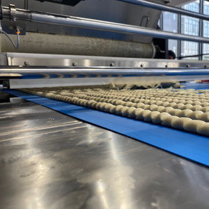 Machine à <span class=keywords><strong>biscuits</strong></span> pour animaux de compagnie, <span class=keywords><strong>atelier</strong></span> 2023, Machine à <span class=keywords><strong>biscuits</strong></span> remplis de viande, Machine à <span class=keywords><strong>biscuits</strong></span> pour chiens - Product Image 5